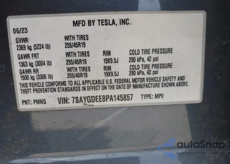 2023 Tesla Model Y Awd/Long Range Dual Motor All-Wheel Drive z USA, uszkodzony, nr VIN 7SAYGDEE8PA145857